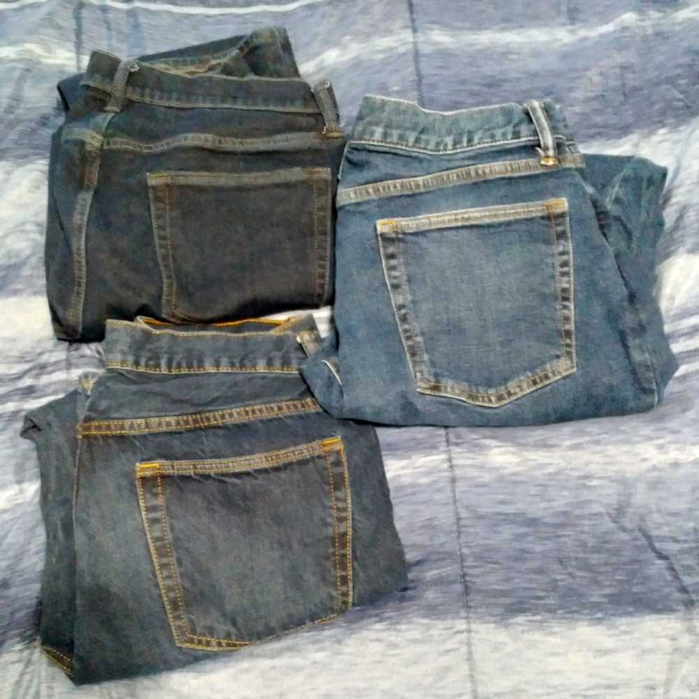 MEN'S GAP JEANS, 3 PAIR LOT, 32 X 34, LIKE NEW